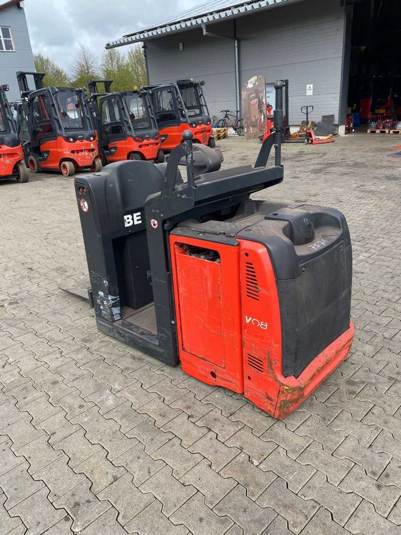 Used Forklift Linde V 08-02/1110 Žemo kėlimo krautuvas (< 2,5 m) (Image 2) Used Forklift Linde V 08-02/1110 Žemo kėlimo krautuvas (< 2,5 m) (Image 2)