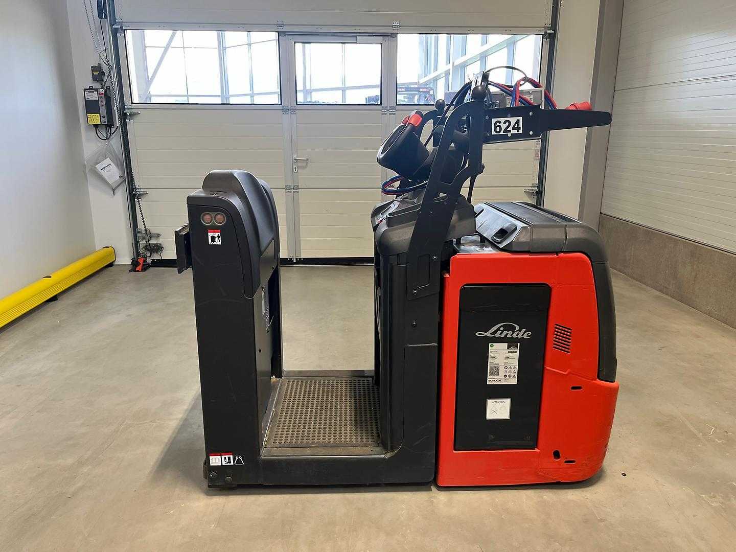Used Forklift Linde V08 Žemo kėlimo krautuvas (< 2,5 m) (Image 2) Used Forklift Linde V08 Žemo kėlimo krautuvas (< 2,5 m) (Image 2)