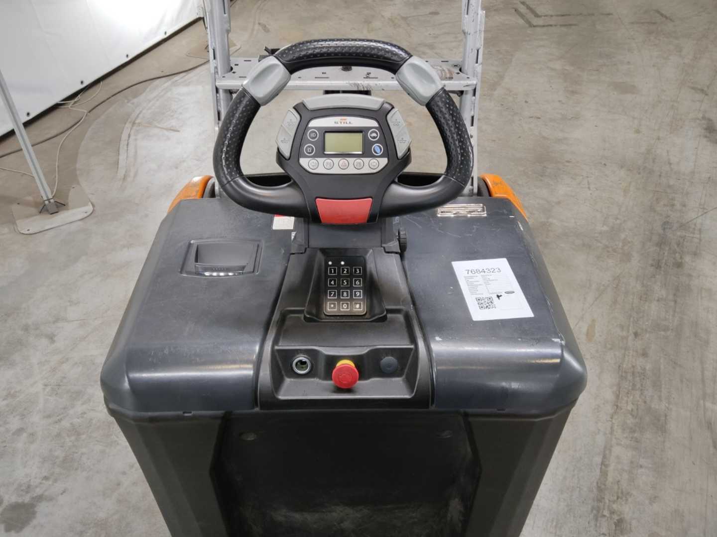 Used Forklift STILL OPX25/SONDERBAU Žemo kėlimo krautuvas (< 2,5 m) (Image 3) Used Forklift STILL OPX25/SONDERBAU Žemo kėlimo krautuvas (< 2,5 m) (Image 3)