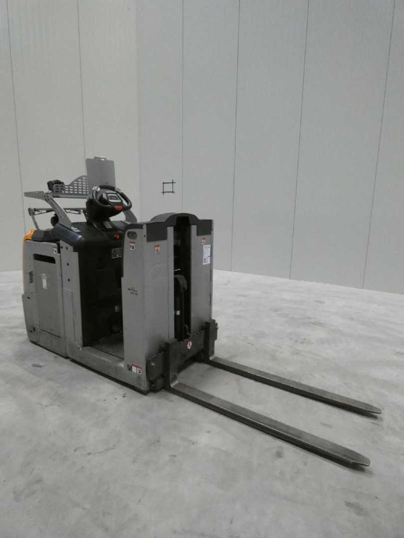 Used Forklift STILL OXV08 Žemo kėlimo krautuvas (< 2,5 m) (Image 2) Used Forklift STILL OXV08 Žemo kėlimo krautuvas (< 2,5 m) (Image 2)