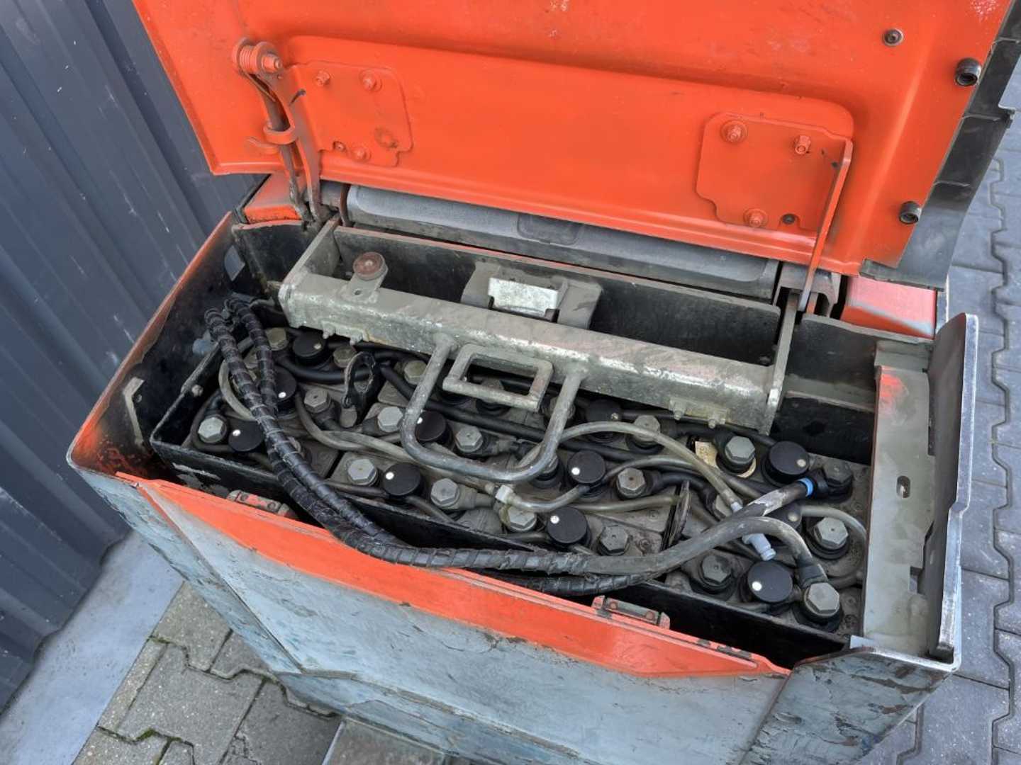 Used Forklift BT LPE200 Žemo kėlimo krautuvas su grąžulu (Image 5) Used Forklift BT LPE200 Žemo kėlimo krautuvas su grąžulu (Image 5)