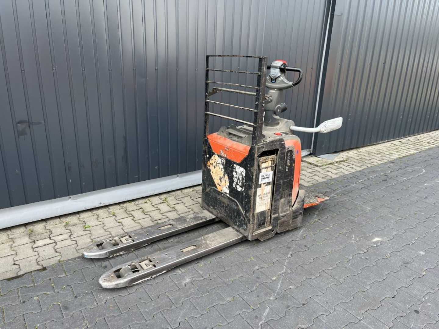 Used Forklift BT LPE200 Žemo kėlimo krautuvas su grąžulu (Image 1) Used Forklift BT LPE200 Žemo kėlimo krautuvas su grąžulu (Image 1)