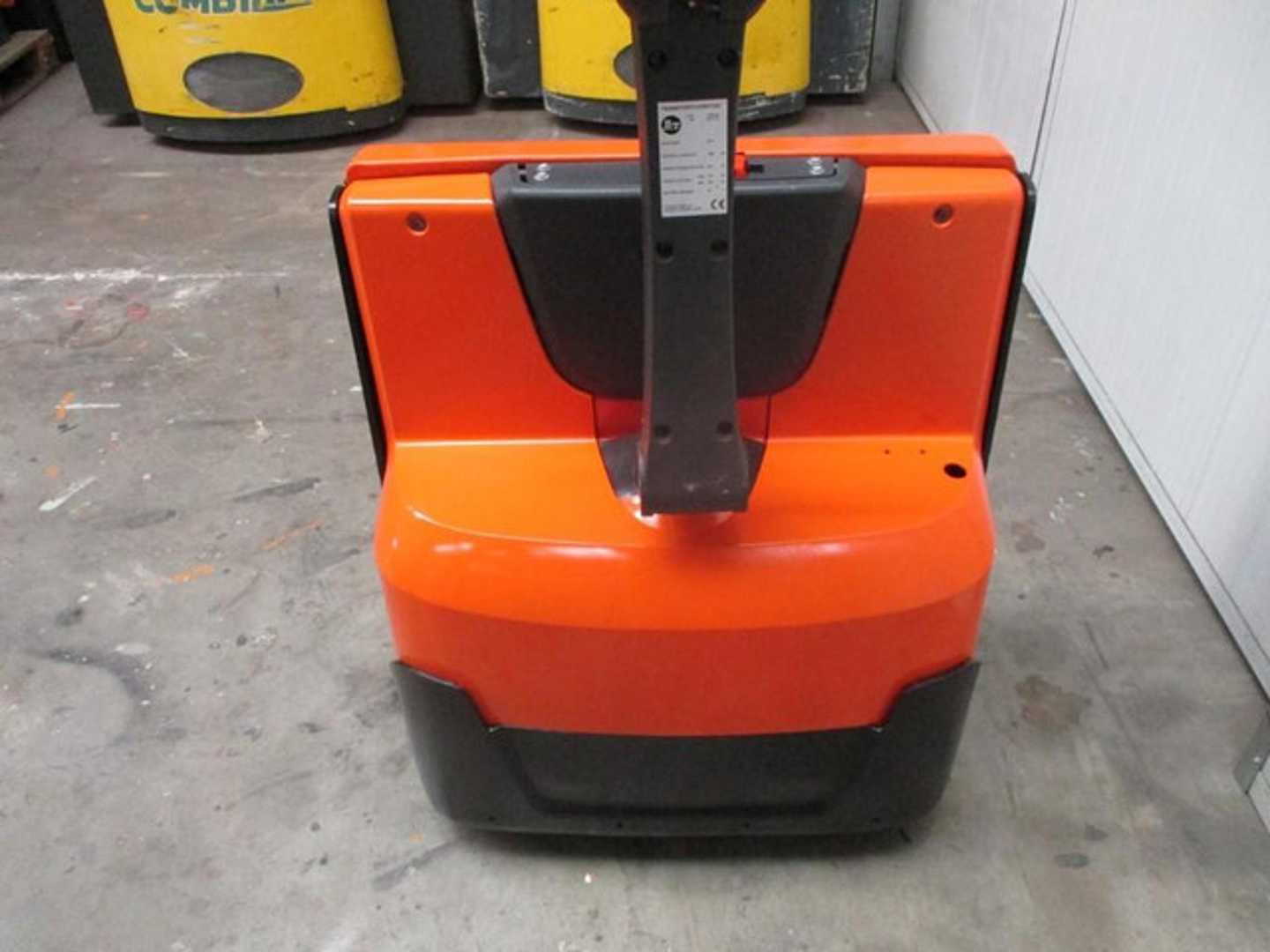 Used Forklift BT LWE140 Žemo kėlimo krautuvas su grąžulu (Image 3) Used Forklift BT LWE140 Žemo kėlimo krautuvas su grąžulu (Image 3)