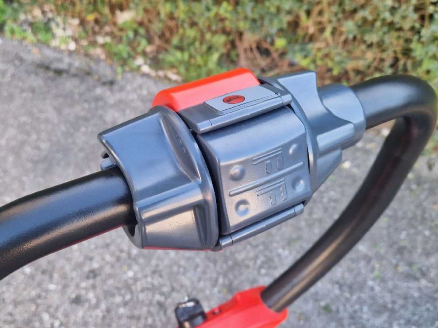 Used Forklift EP F4 Žemo kėlimo krautuvas su grąžulu (Image 3) Used Forklift EP F4 Žemo kėlimo krautuvas su grąžulu (Image 3)