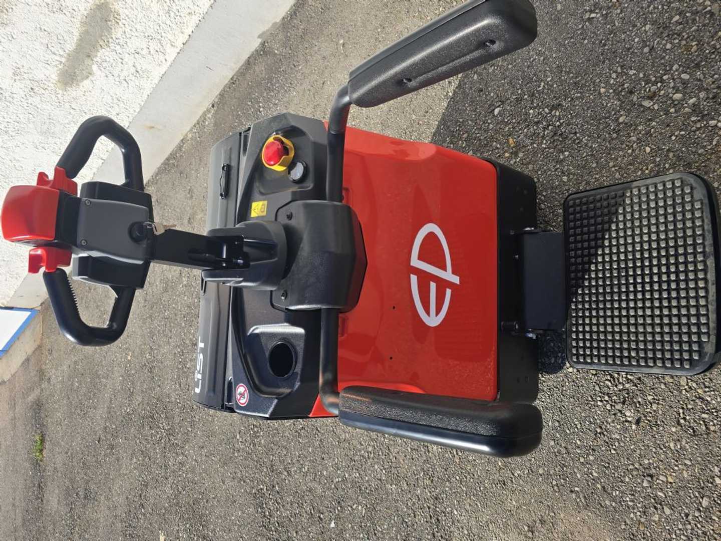 Used Forklift EP RPL201 Žemo kėlimo krautuvas su grąžulu (Image 3) Used Forklift EP RPL201 Žemo kėlimo krautuvas su grąžulu (Image 3)