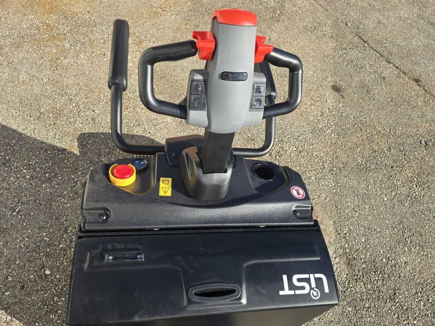 Used Forklift EP RPL201 Žemo kėlimo krautuvas su grąžulu (Image 4) Used Forklift EP RPL201 Žemo kėlimo krautuvas su grąžulu (Image 4)