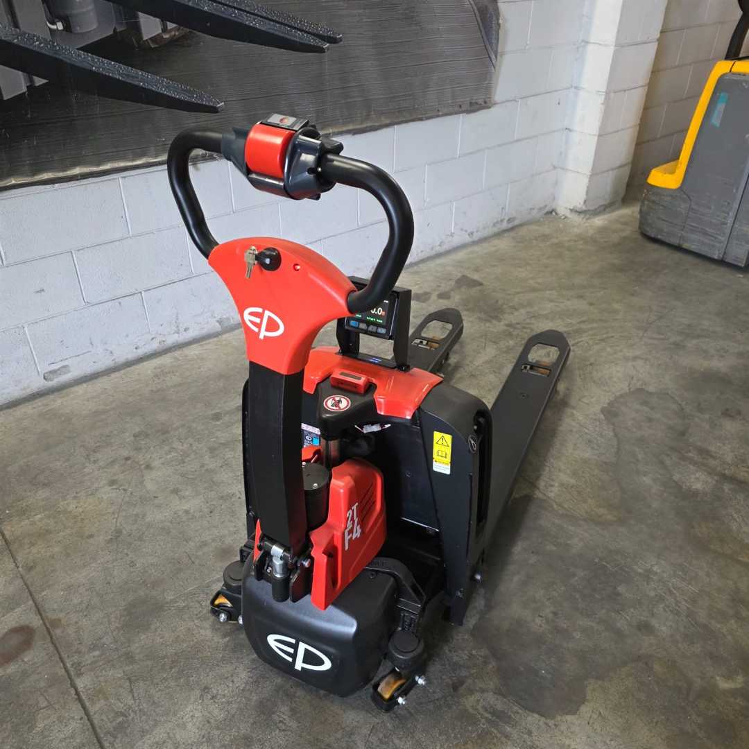 Used Forklift EP F4201 Žemo kėlimo krautuvas su grąžulu (Image 3)