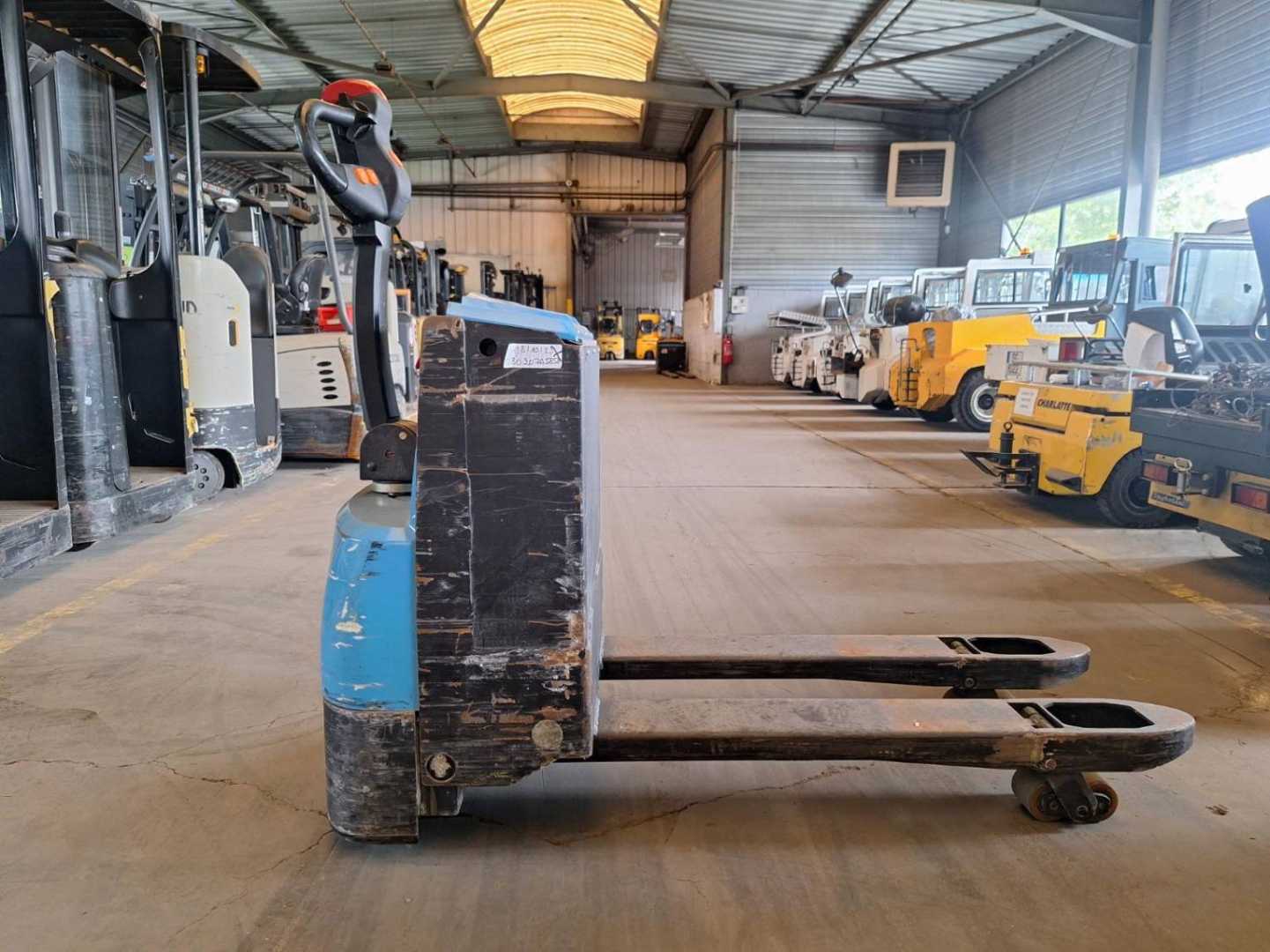 Used Forklift Heli CBD20-150 Žemo kėlimo krautuvas su grąžulu (Image 14)