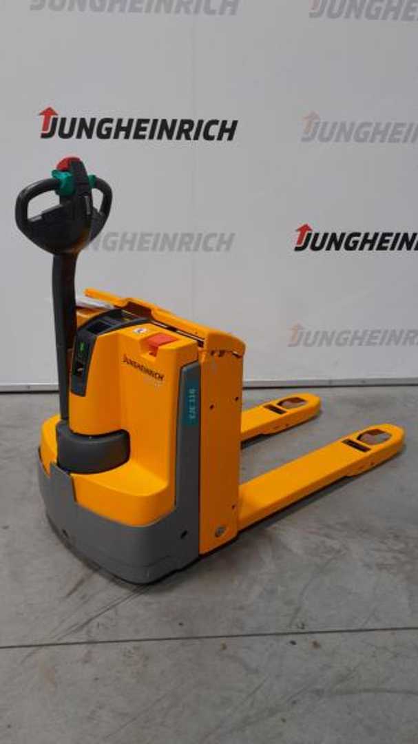 Used Forklift Jungheinrich EJE 116 115-67 Žemo kėlimo krautuvas su grąžulu (Image 1) Used Forklift Jungheinrich EJE 116 115-67 Žemo kėlimo krautuvas su grąžulu (Image 1)