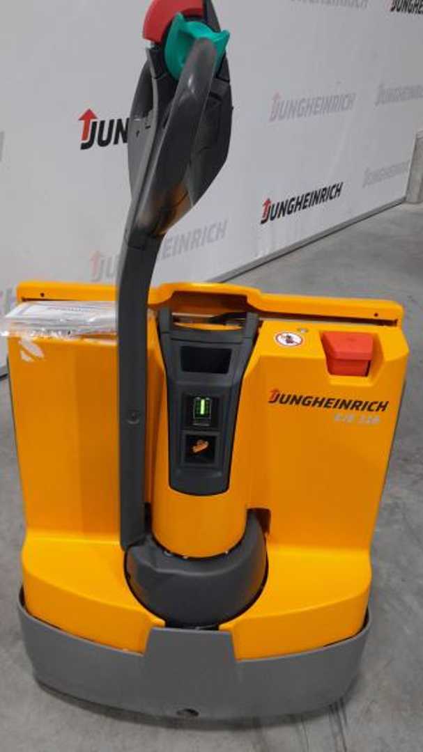 Used Forklift Jungheinrich EJE 116 115-67 Žemo kėlimo krautuvas su grąžulu (Image 3) Used Forklift Jungheinrich EJE 116 115-67 Žemo kėlimo krautuvas su grąžulu (Image 3)