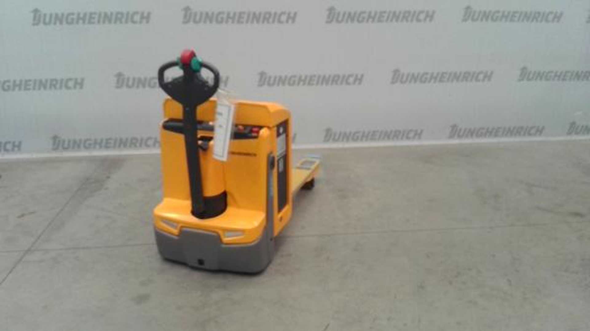 Used Forklift Jungheinrich EJE 118 115-51 Žemo kėlimo krautuvas su grąžulu (Image 1)