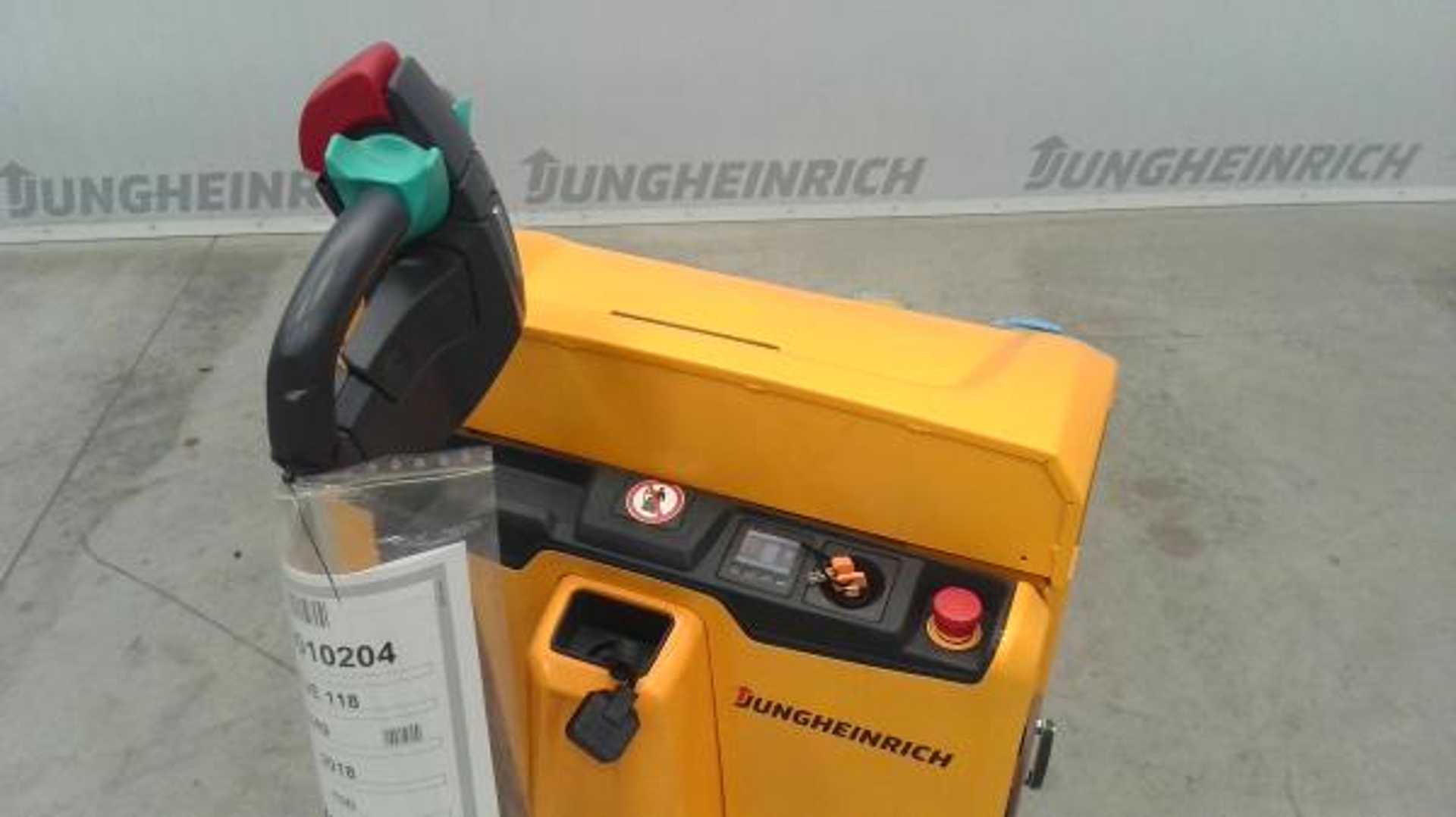 Used Forklift Jungheinrich EJE 118 115-51 Žemo kėlimo krautuvas su grąžulu (Image 3)