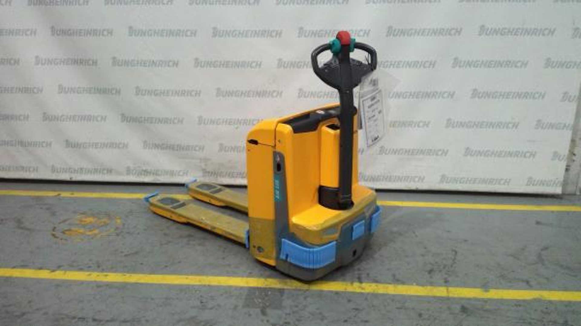 Used Forklift Jungheinrich EJE 116 19 115-54 Žemo kėlimo krautuvas su grąžulu (Image 2) Used Forklift Jungheinrich EJE 116 19 115-54 Žemo kėlimo krautuvas su grąžulu (Image 2)