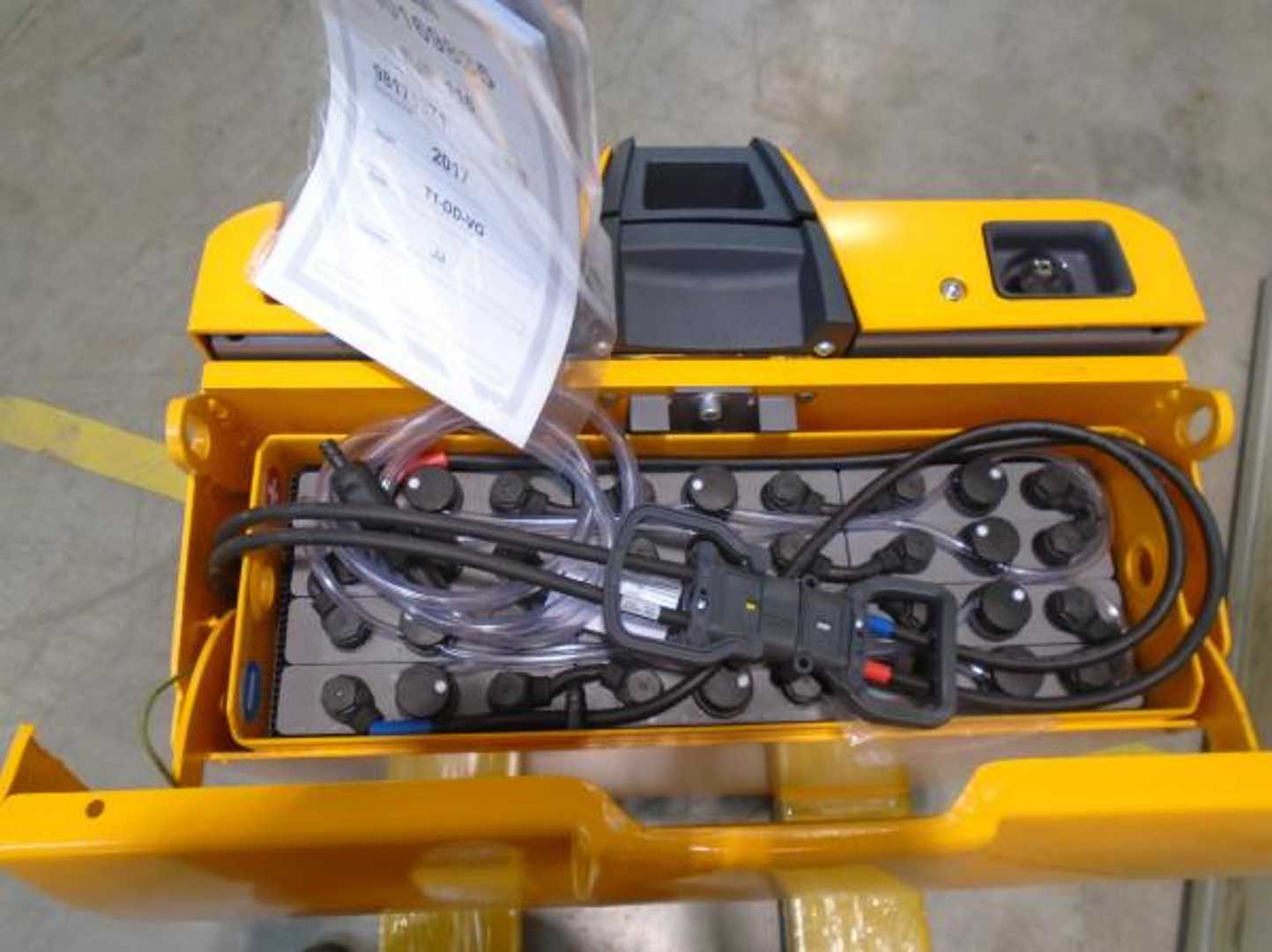 Used Forklift Jungheinrich EJE 116 100-67 Žemo kėlimo krautuvas su grąžulu (Image 3) Used Forklift Jungheinrich EJE 116 100-67 Žemo kėlimo krautuvas su grąžulu (Image 3)