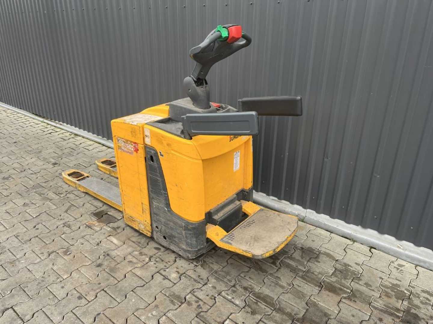 Used Forklift Jungheinrich ERE120 Žemo kėlimo krautuvas su grąžulu (Image 3)