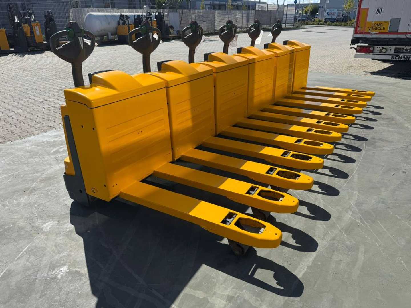 Used Forklift Jungheinrich EJE 220 Baujahr 2015 100x vorhanden ! Aktion Preis ! Žemo kėlimo krautuvas su grąžulu (Image 2) Used Forklift Jungheinrich EJE 220 Baujahr 2015 100x vorhanden ! Aktion Preis ! Žemo kėlimo krautuvas su grąžulu (Image 2)