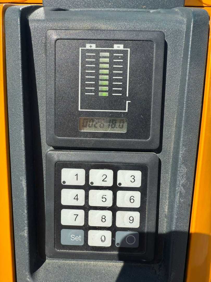 Used Forklift Jungheinrich EJE 220 Baujahr 2015 100x vorhanden ! Aktion Preis ! Žemo kėlimo krautuvas su grąžulu (Image 5) Used Forklift Jungheinrich EJE 220 Baujahr 2015 100x vorhanden ! Aktion Preis ! Žemo kėlimo krautuvas su grąžulu (Image 5)