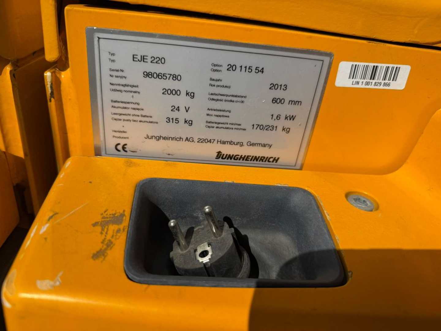 Used Forklift Jungheinrich EJE 220 Baujahr 2015 100x vorhanden ! Aktion Preis ! Žemo kėlimo krautuvas su grąžulu (Image 6) Used Forklift Jungheinrich EJE 220 Baujahr 2015 100x vorhanden ! Aktion Preis ! Žemo kėlimo krautuvas su grąžulu (Image 6)