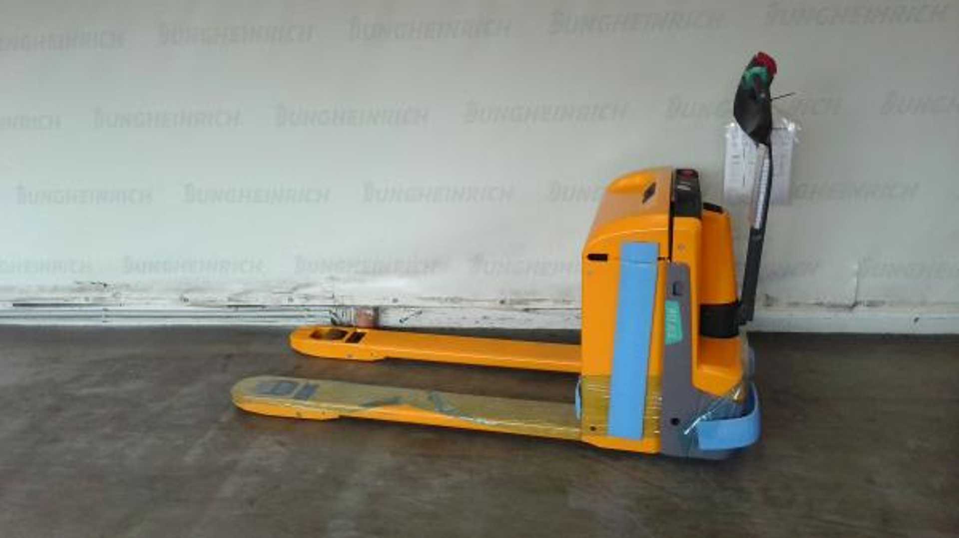 Used Forklift Jungheinrich EJE 116 140-67 Žemo kėlimo krautuvas su grąžulu (Image 1)