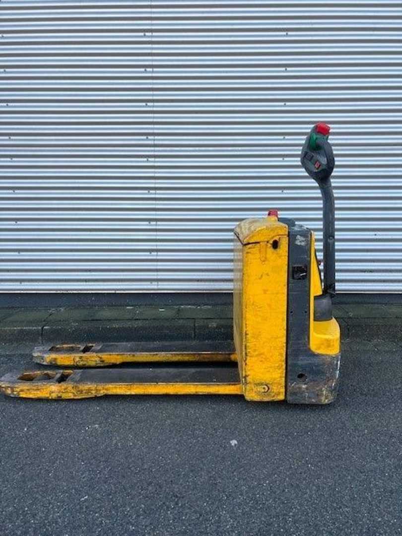 Used Forklift Jungheinrich ELE16 Žemo kėlimo krautuvas su grąžulu (Image 2)
