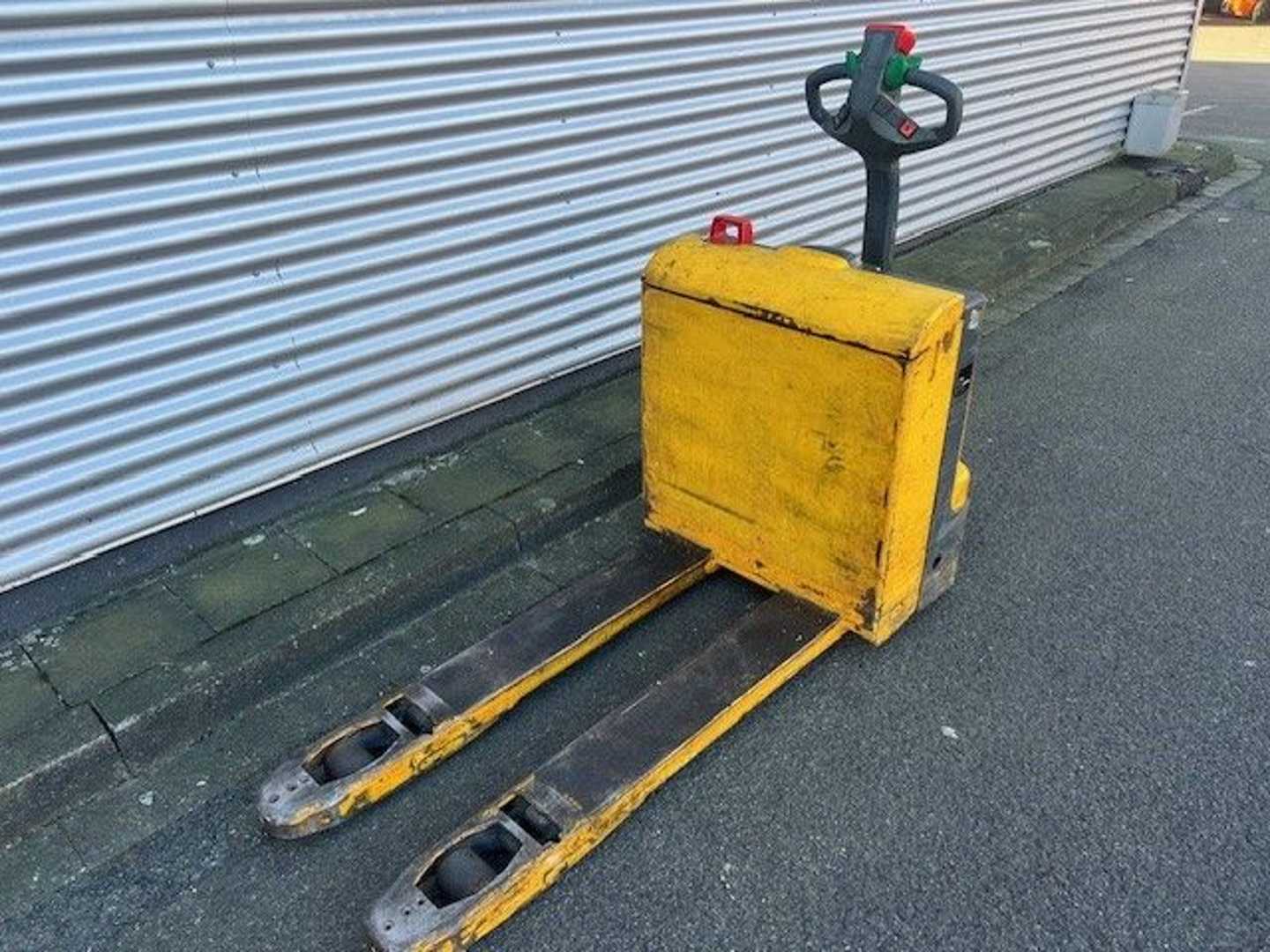 Used Forklift Jungheinrich ELE16 Žemo kėlimo krautuvas su grąžulu (Image 3)