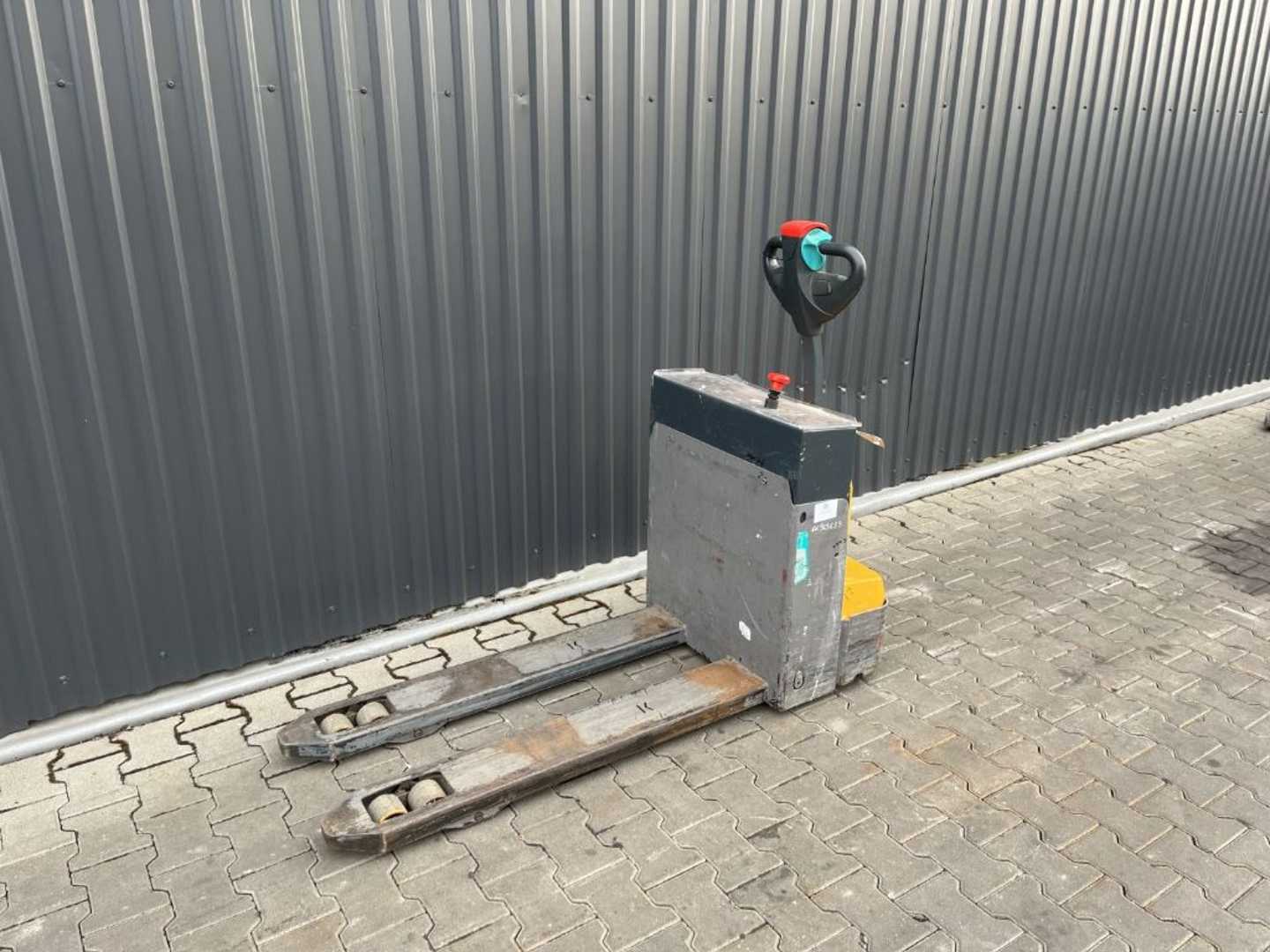 Used Forklift Jungheinrich EJEM13 Žemo kėlimo krautuvas su grąžulu (Image 1)