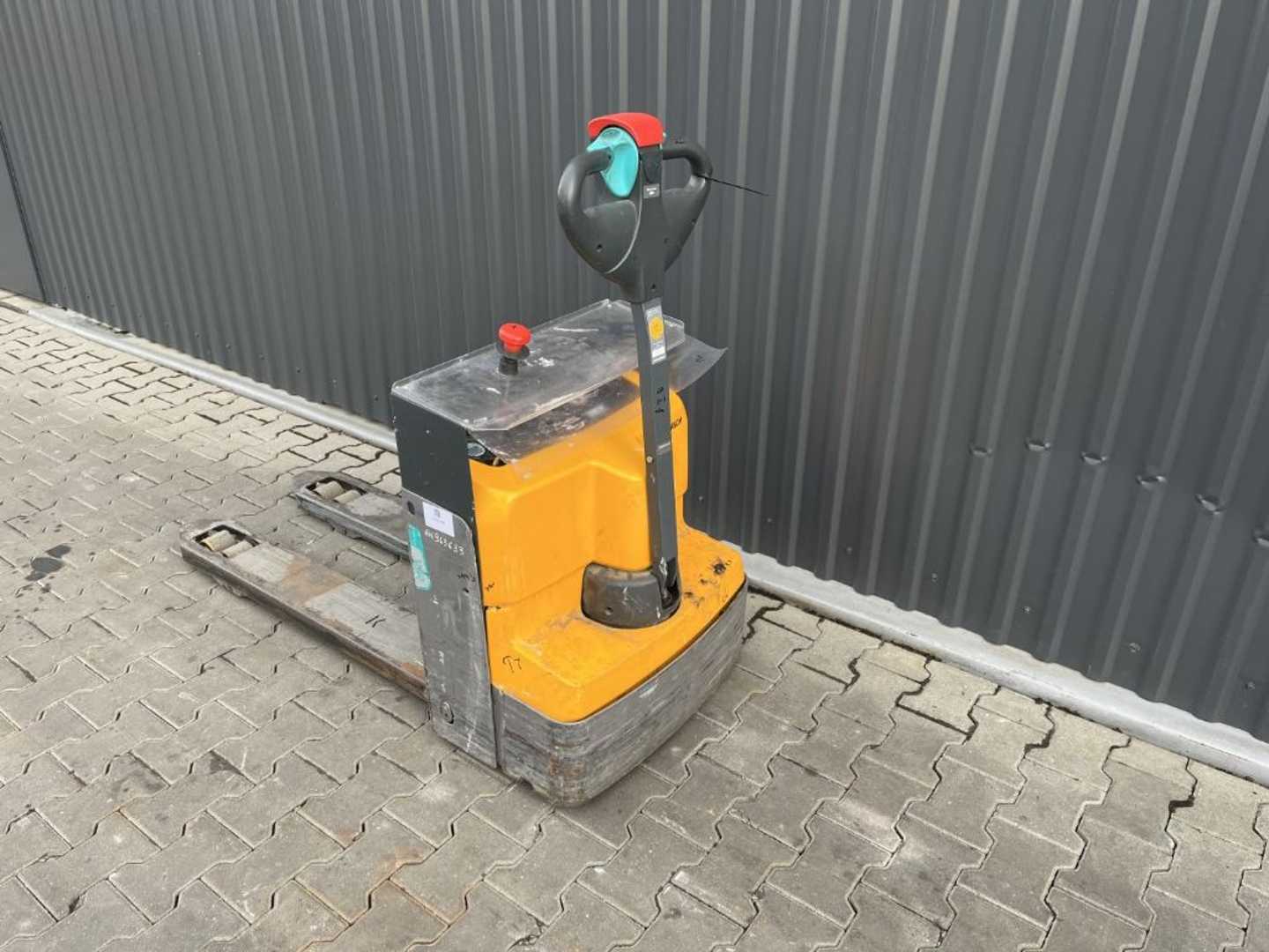 Used Forklift Jungheinrich EJEM13 Žemo kėlimo krautuvas su grąžulu (Image 3)