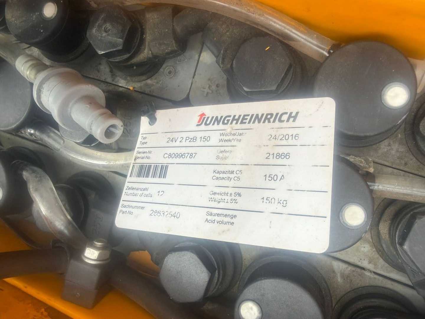 Used Forklift Jungheinrich EJE 116 /Baujahr 2016 Akku BJ 2016 30x vorhanden Žemo kėlimo krautuvas su grąžulu (Image 8) Used Forklift Jungheinrich EJE 116 /Baujahr 2016 Akku BJ 2016 30x vorhanden Žemo kėlimo krautuvas su grąžulu (Image 8)