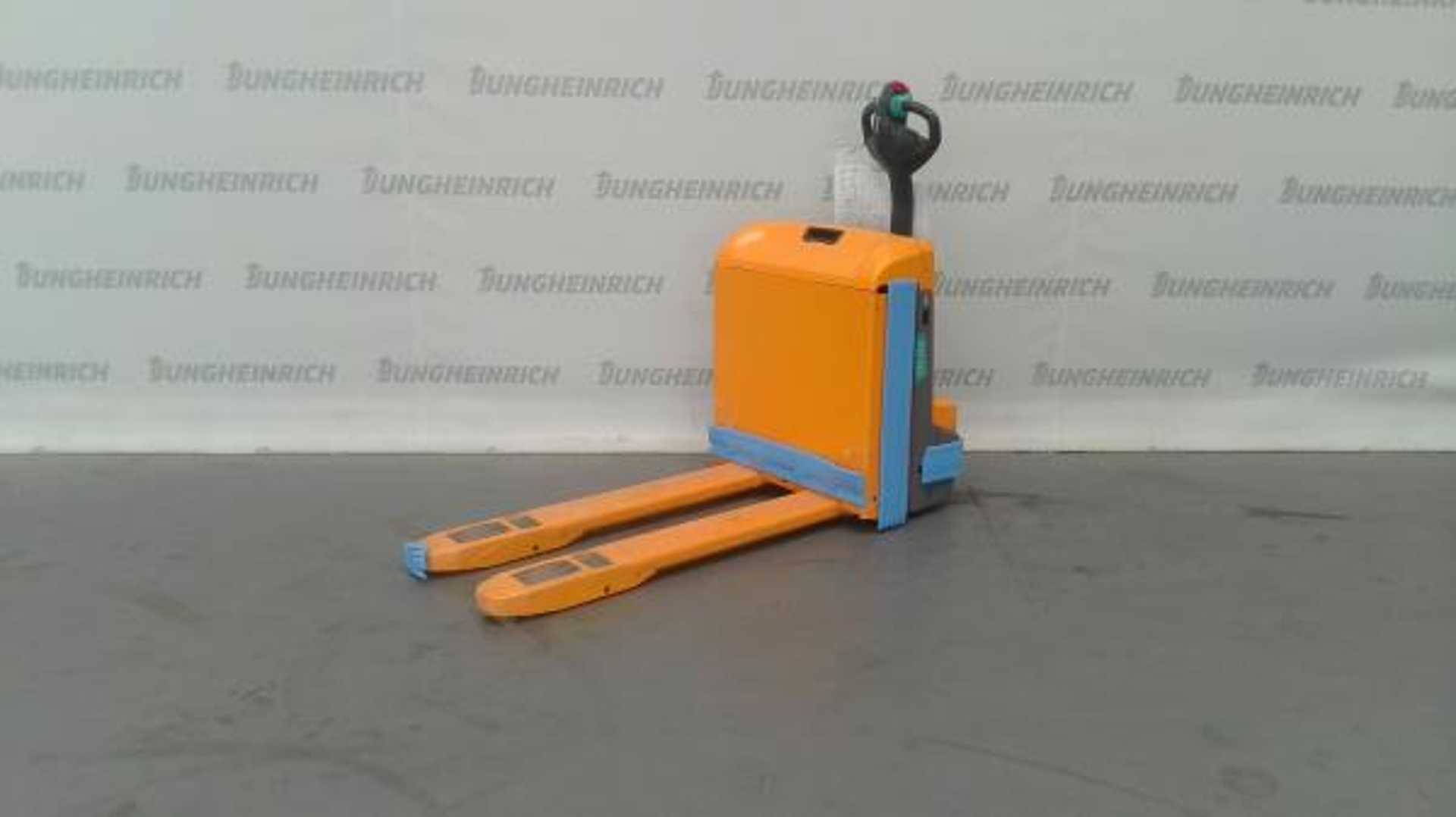 Used Forklift Jungheinrich EJE 114-115-53K ProTrac Žemo kėlimo krautuvas su grąžulu (Image 2) Used Forklift Jungheinrich EJE 114-115-53K ProTrac Žemo kėlimo krautuvas su grąžulu (Image 2)