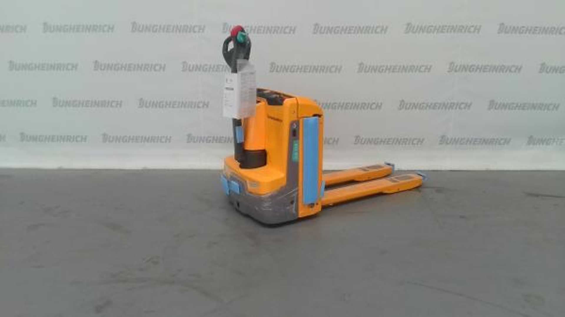 Used Forklift Jungheinrich EJE 114-115-53K ProTrac Žemo kėlimo krautuvas su grąžulu (Image 1) Used Forklift Jungheinrich EJE 114-115-53K ProTrac Žemo kėlimo krautuvas su grąžulu (Image 1)