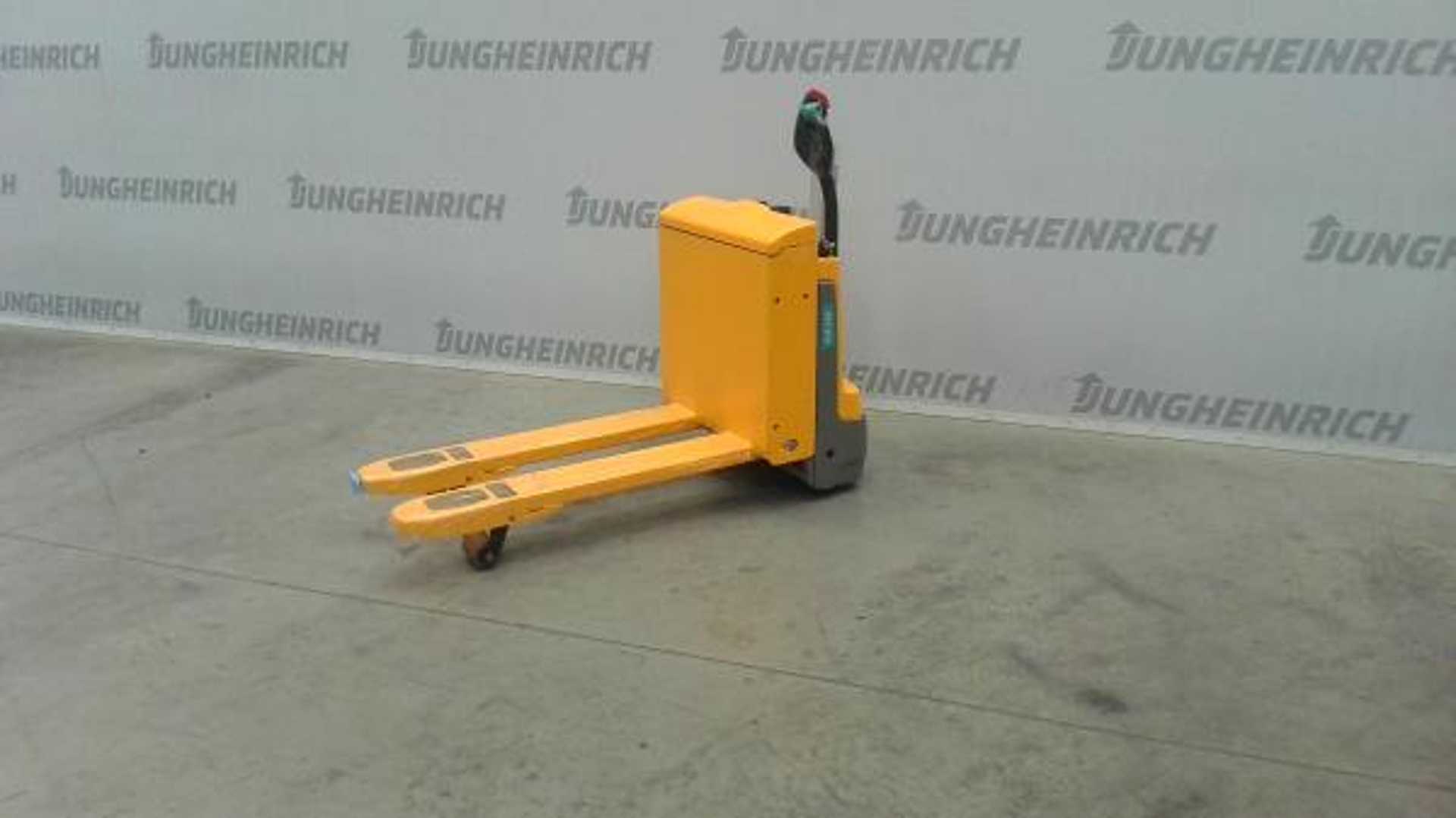 Used Forklift Jungheinrich EJE 116 115-54 Žemo kėlimo krautuvas su grąžulu (Image 2)