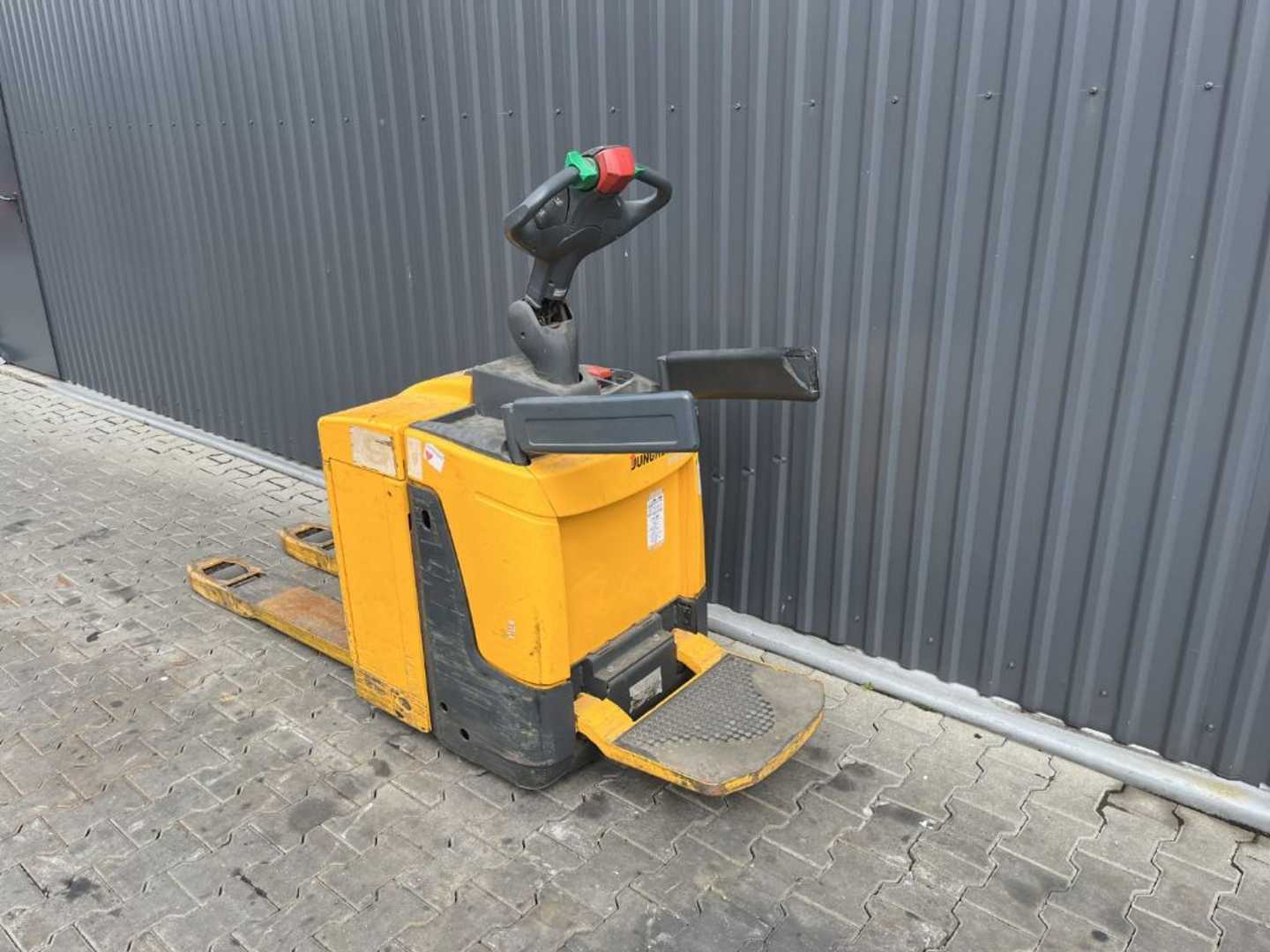 Used Forklift Jungheinrich ERE120 Žemo kėlimo krautuvas su grąžulu (Image 3)