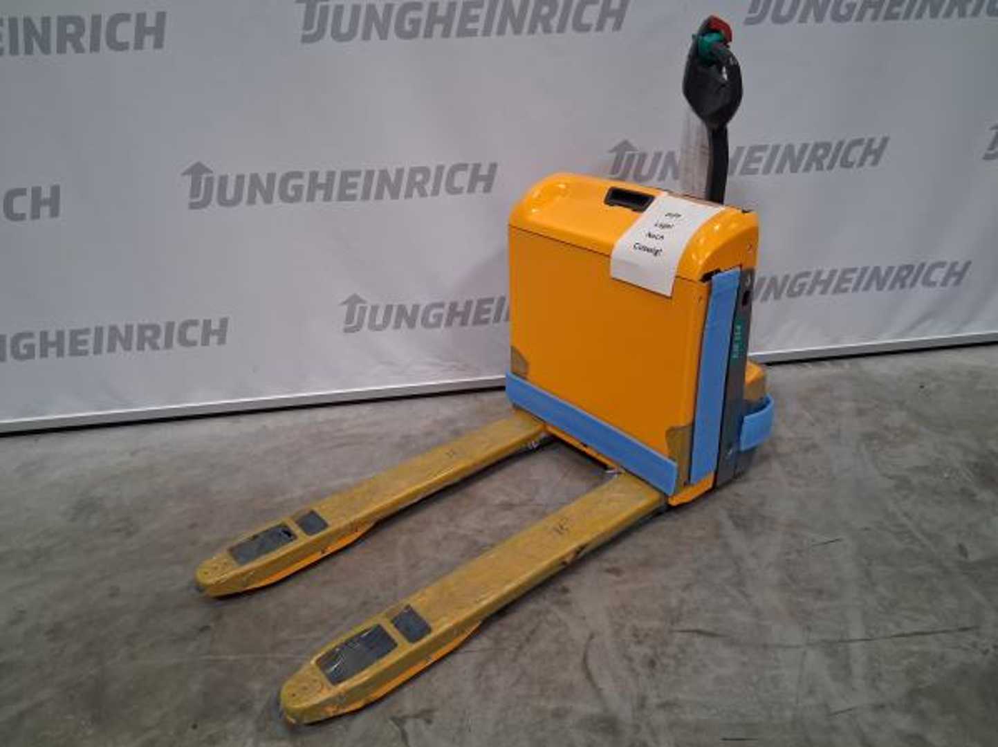 Used Forklift Jungheinrich EJE 114 115-67 Žemo kėlimo krautuvas su grąžulu (Image 1)
