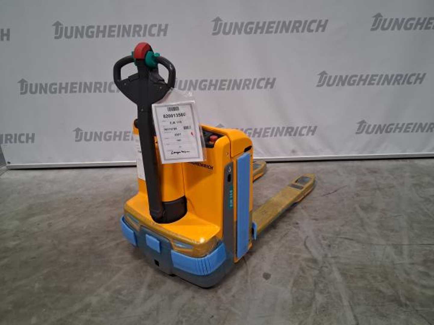 Used Forklift Jungheinrich EJE 114 115-67 Žemo kėlimo krautuvas su grąžulu (Image 2)