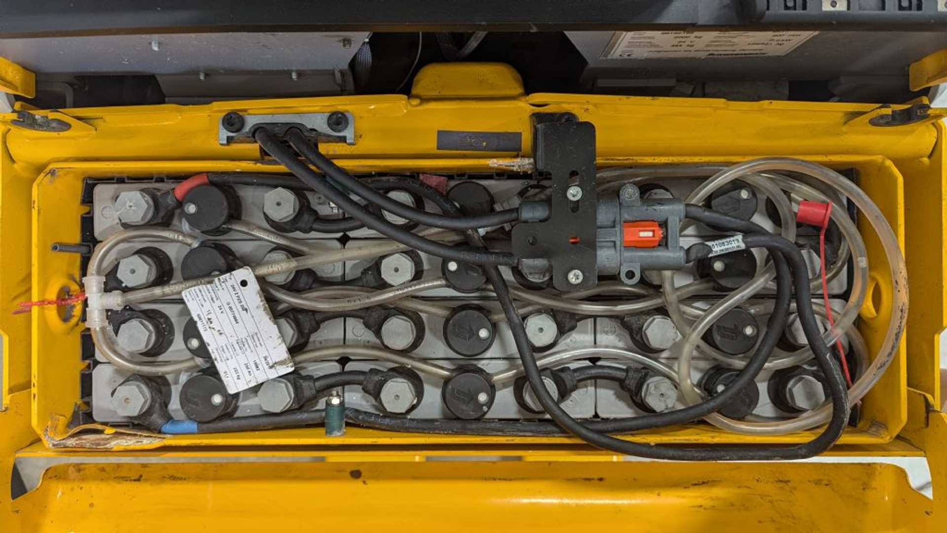 Used Forklift Jungheinrich ERE 120 feste Standplattform Žemo kėlimo krautuvas su grąžulu (Image 9) Used Forklift Jungheinrich ERE 120 feste Standplattform Žemo kėlimo krautuvas su grąžulu (Image 9)