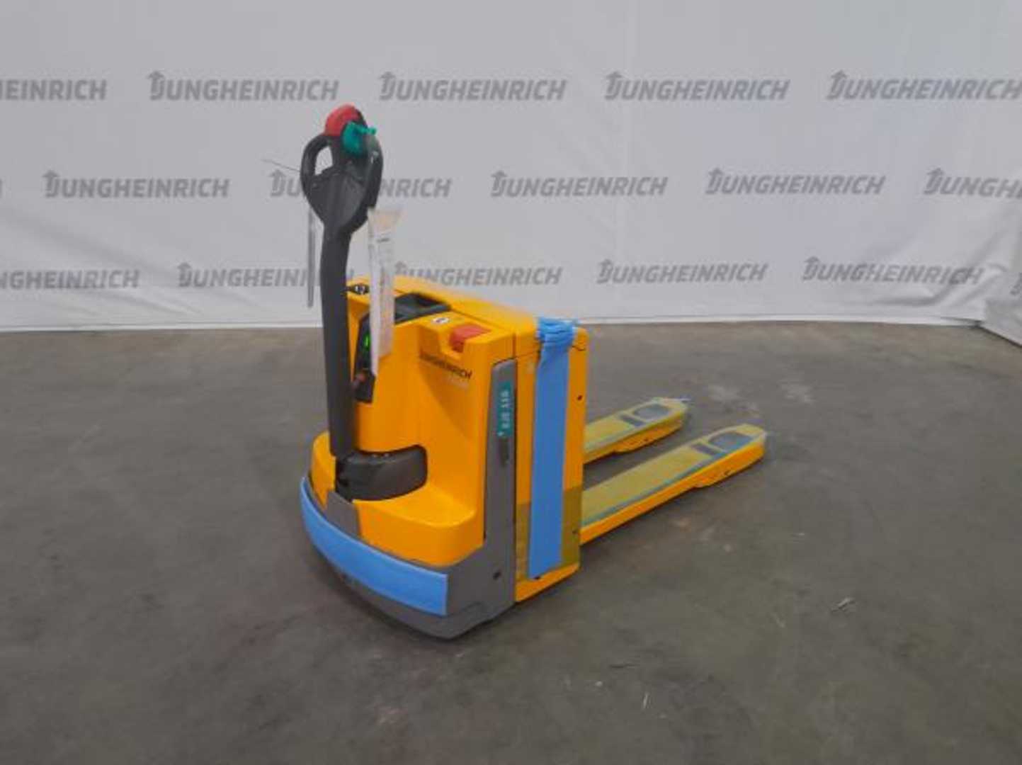 Used Forklift Jungheinrich EJE 116 115-54 Žemo kėlimo krautuvas su grąžulu (Image 2) Used Forklift Jungheinrich EJE 116 115-54 Žemo kėlimo krautuvas su grąžulu (Image 2)