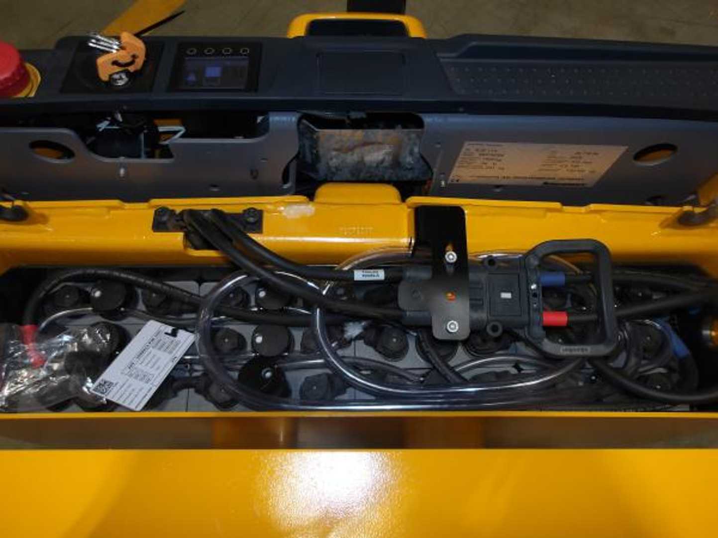 Used Forklift Jungheinrich EJE 114 115-54 Žemo kėlimo krautuvas su grąžulu (Image 3) Used Forklift Jungheinrich EJE 114 115-54 Žemo kėlimo krautuvas su grąžulu (Image 3)