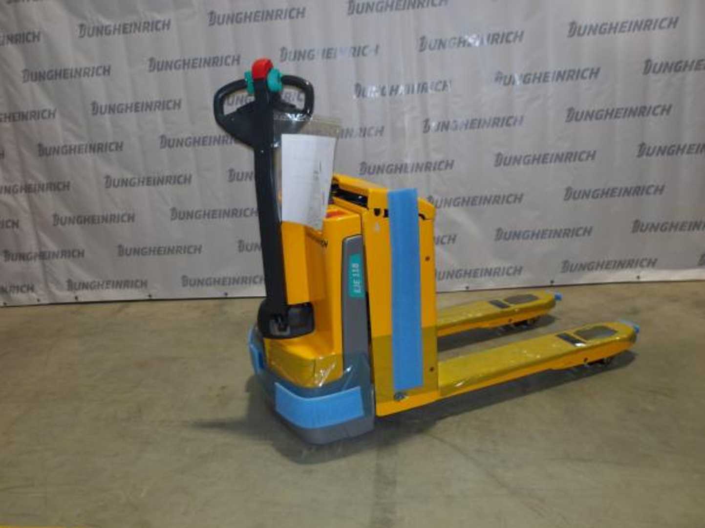 Used Forklift Jungheinrich EJE 118 100-67 Žemo kėlimo krautuvas su grąžulu (Image 2)