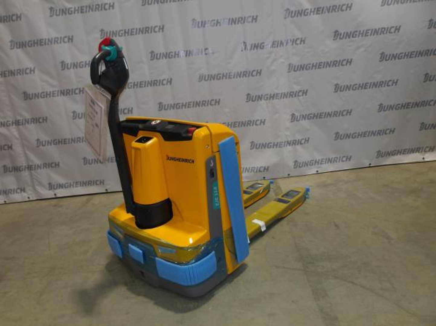 Used Forklift Jungheinrich EJE 114 100-49 Žemo kėlimo krautuvas su grąžulu (Image 2)