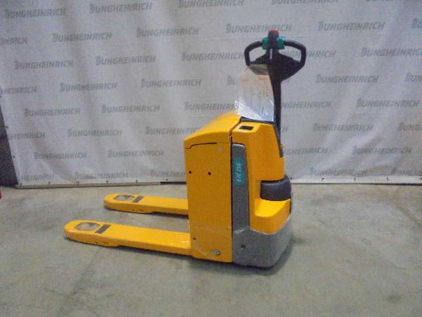 Used Forklift Jungheinrich EJE 116 100-67 Žemo kėlimo krautuvas su grąžulu (Image 1) Used Forklift Jungheinrich EJE 116 100-67 Žemo kėlimo krautuvas su grąžulu (Image 1)
