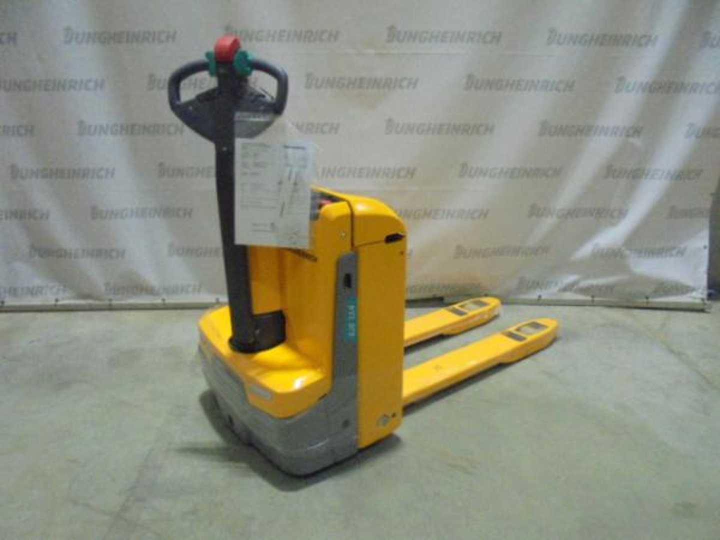 Used Forklift Jungheinrich EJE 114 115-53 Žemo kėlimo krautuvas su grąžulu (Image 2)