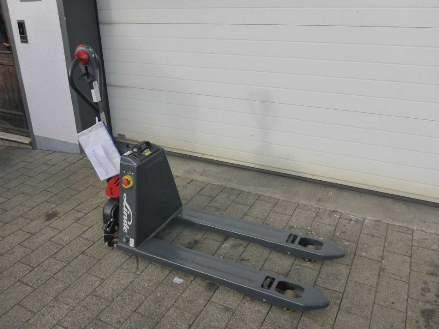 Used Forklift Linde MT15C Žemo kėlimo krautuvas su grąžulu (Image 2) Used Forklift Linde MT15C Žemo kėlimo krautuvas su grąžulu (Image 2)