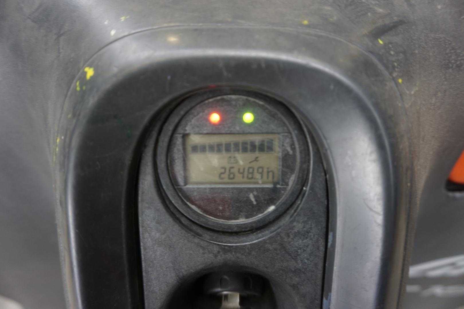 Used Forklift Linde T 16 - 2.648 Stunden Žemo kėlimo krautuvas su grąžulu (Image 5) Used Forklift Linde T 16 - 2.648 Stunden Žemo kėlimo krautuvas su grąžulu (Image 5)