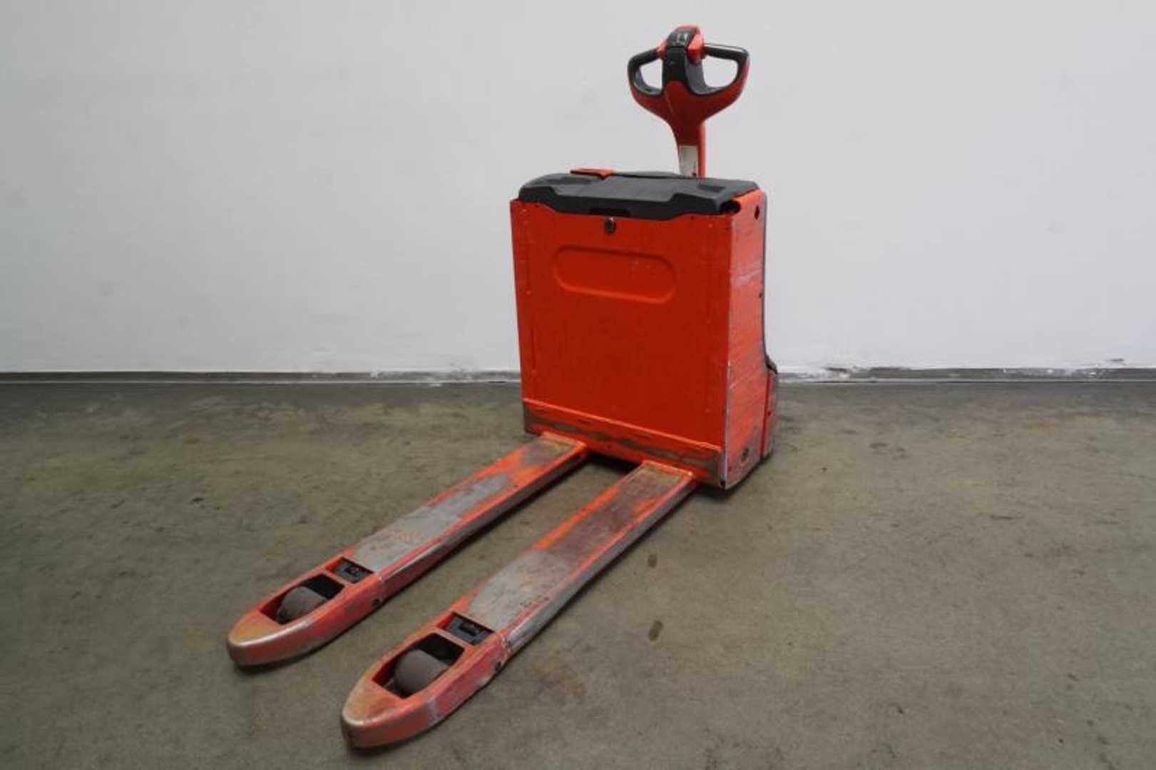 Used Forklift Linde T 16 ION 1152 Žemo kėlimo krautuvas su grąžulu (Image 2)