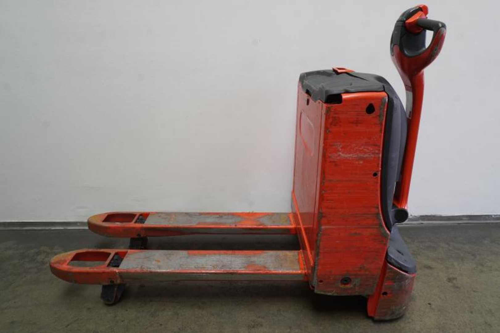 Used Forklift Linde T 16 ION 1152 Žemo kėlimo krautuvas su grąžulu (Image 3)