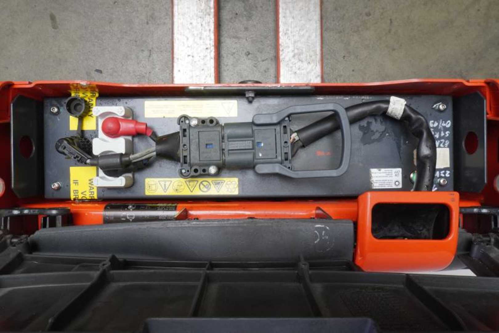 Used Forklift Linde T 16 ION 1152 Žemo kėlimo krautuvas su grąžulu (Image 4)