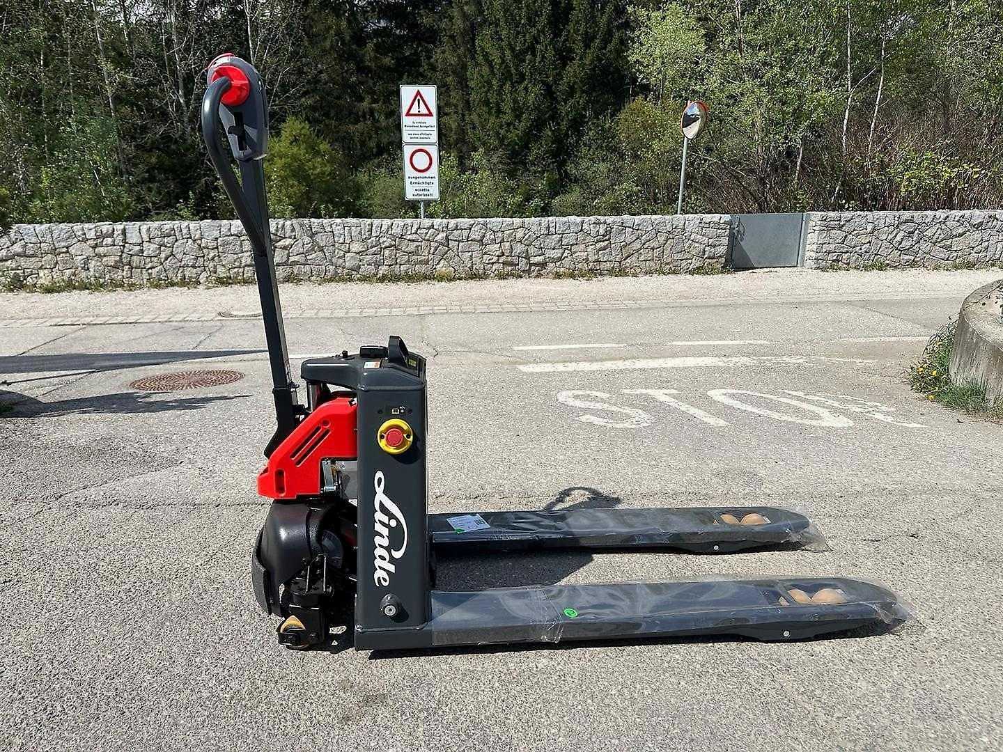 Used Forklift Linde MT15C *NEU+NEW* Žemo kėlimo krautuvas su grąžulu (Image 2) Used Forklift Linde MT15C *NEU+NEW* Žemo kėlimo krautuvas su grąžulu (Image 2)
