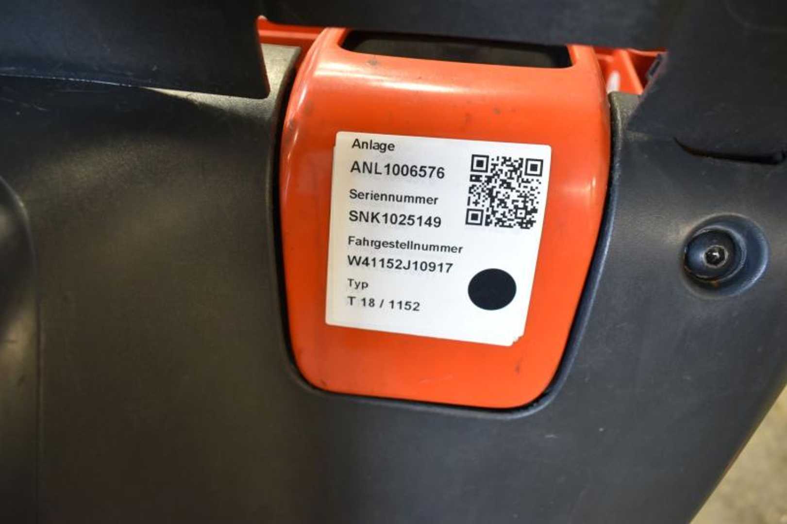 Used Forklift Linde T 18 1152 Žemo kėlimo krautuvas su grąžulu (Image 5) Used Forklift Linde T 18 1152 Žemo kėlimo krautuvas su grąžulu (Image 5)