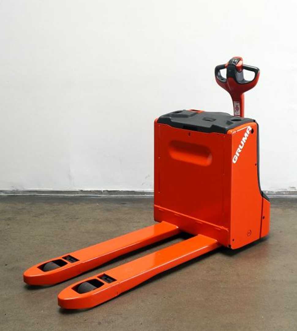 Used Forklift Linde T 18 1152 Žemo kėlimo krautuvas su grąžulu (Image 2) Used Forklift Linde T 18 1152 Žemo kėlimo krautuvas su grąžulu (Image 2)