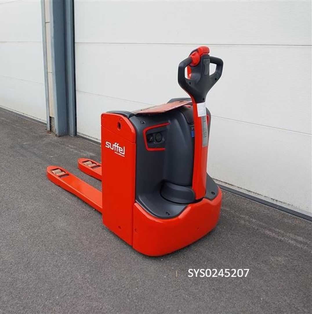 Used Forklift Linde T 18 Žemo kėlimo krautuvas su grąžulu (Image 3) Used Forklift Linde T 18 Žemo kėlimo krautuvas su grąžulu (Image 3)